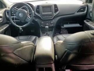 2019 Jeep Cherokee Latitude Plus с VIN 1C4PJLLB6KD439466, выставлен на аукционе Copart как лот 63018355 с пробегом 72 007 миль миль и Списание • Salvage title. История ставок и продаж доступна на DreamBid. Изображение 9.