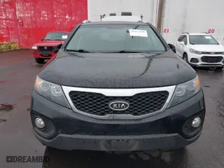 2012 Kia Sorento LX with VIN 5XYKTDA64CG309107, listed as a IAAI auction lot 41977359 with 213,006 mi miles. Bid and sale history available at carsss.com. Image 6.