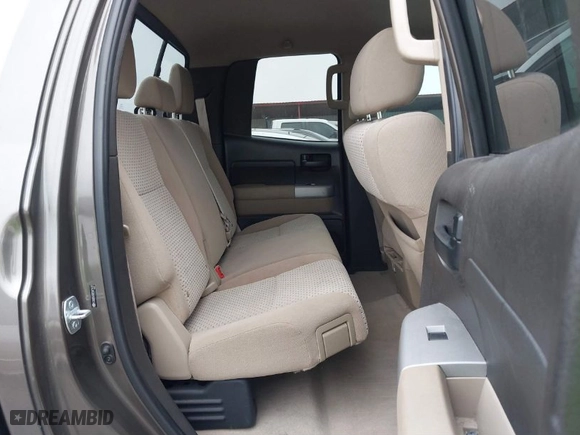 2007 Toyota Tundra SR5 with VIN 5TBRV54107S472417, listed as a IAAI auction lot 41547182 with 189,640 mi miles. Bid and sale history available at carsss.com. Image 8.