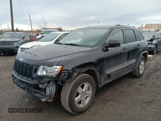2011 Jeep Grand Cherokee Laredo z VIN 1J4RR4GG5BC508211, wystawiony jako Copart lot #53729935 z przebiegiem 124 408 mil mil oraz Szkoda całkowita • Salvage title. Historia ofert i sprzedaży dostępna na DreamBid. Obrazek 1.