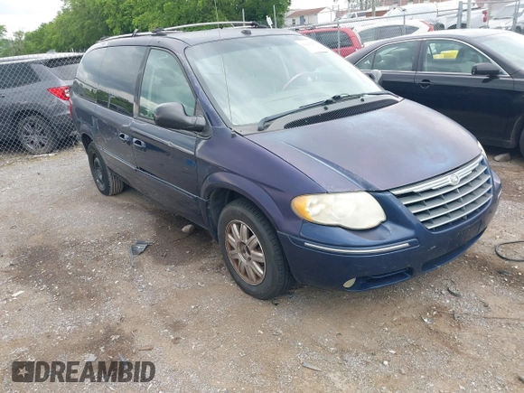 2005 Chrysler Town & Country Limited with VIN 2C8GP64L75R365241, listed as a IAAI auction lot 42147460 with 255,540 mi miles. Bid and sale history available at carsss.com. Image 1.