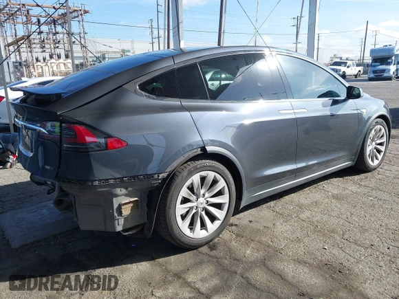 2016 Tesla Model X 70D with VIN 5YJXCBE2XGF006279, listed as a IAAI auction lot 41712973 with 88,398 mi miles and . Bid and sale history available at DreamBid. Image 4.