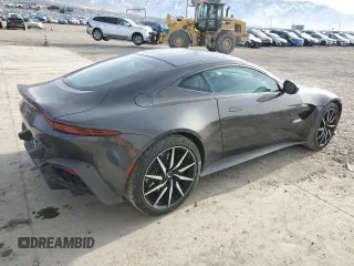 2020 Aston Martin Vantage z VIN SCFSMGAW6LGN03442, wystawiony jako Copart lot #83372524 z przebiegiem 10 819 mil mil oraz Szkoda całkowita • Salvage title. Historia ofert i sprzedaży dostępna na DreamBid. Obrazek 3.