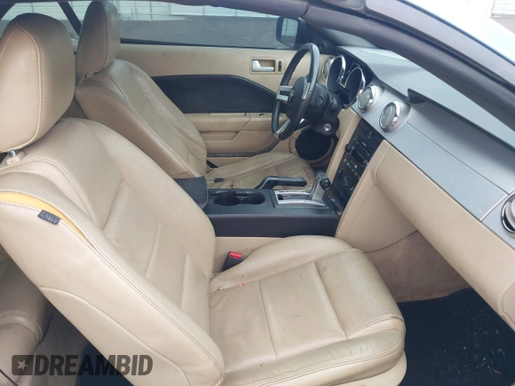 2005 Ford Mustang Deluxe with VIN 1ZVHT84N355253948, listed as a IAAI auction lot 42184141 with 182,119 mi miles and . Bid and sale history available at DreamBid. Image 5.