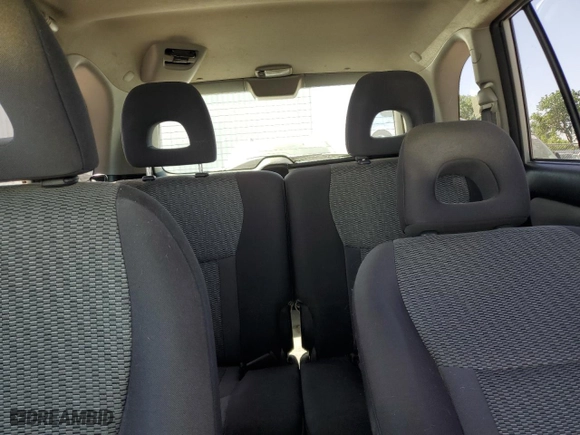 2005 Toyota RAV4 with VIN JTEGD20V050052919, listed as a Copart auction lot 52825175 with 185,858 mi miles and Clean Title. Bid and sale history available at carsss.com. Image 10.