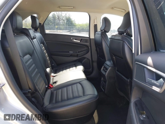 2019 Ford Edge SEL with VIN 2FMPK4J95KBB93708, listed as a IAAI auction lot 41991971 with 122,587 mi miles. Bid and sale history available at carsss.com. Image 8.