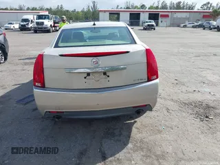2008 Cadillac CTS AWD z VIN 1G6DG577280155483, wystawiony jako IAAI lot #41723609 z przebiegiem 132 756 mil mil oraz . Historia ofert i sprzedaży dostępna na DreamBid. Obrazek 16.