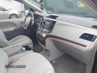 2013 Toyota Sienna XLE AAS with VIN 5TDYK3DCXDS302949, listed as a IAAI auction lot 42611370 with 236,663 mi miles and . Bid and sale history available at DreamBid. Image 5.