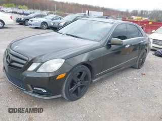 2010 Mercedes-Benz E-Class E 550 Luxury with VIN WDDHF9AB4AA128264, listed as a IAAI auction lot 41842230 with 216,724 mi miles. Bid and sale history available at carsss.com. Image 2.