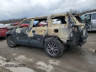 2019 GMC Acadia SLT with VIN 1GKKNMLAXKZ223249, listed as a Copart auction lot 81682714 with Not Provided miles and Salvage Title. Bid and sale history available at carsss.com. Image 2.