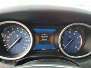 2017 Maserati Ghibli с VIN ZAM57XSA3H1197618, выставлен на аукционе Copart как лот 57450245 с пробегом 45 683 миль миль и Чистый • Clean title. История ставок и продаж доступна на DreamBid. Изображение 9.