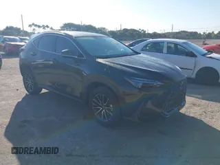 2022 Lexus NX with VIN 2T2GGCEZ4NC013667, listed as a IAAI auction lot 41508482 with 33,233 mi miles. Bid and sale history available at carsss.com. Image 1.
