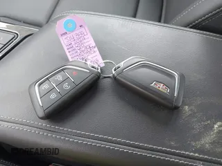 2024 Cadillac CT4 Luxury z VIN 1G6DA5RK6R0129036, wystawiony jako IAAI lot #41787673 z przebiegiem 2 051 mil mil oraz . Historia ofert i sprzedaży dostępna na DreamBid. Obrazek 11.
