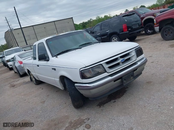 1997 Ford Ranger XL with VIN 1FTCR14A8VPA46010, listed as a IAAI auction lot 41869067 with 230,198 mi miles. Bid and sale history available at carsss.com. Image 1.