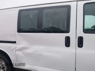 2019 GMC Savana Cargo with VIN 1GTW7AFGXK1220517, listed as a IAAI auction lot 41547025 with 131,264 mi miles. Bid and sale history available at carsss.com. Image 21.