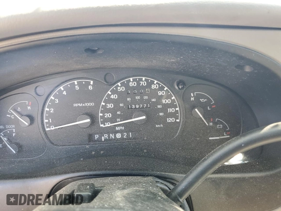 1999 Mercury Mountaineer z VIN 4M2ZU55P9XUJ24487, wystawiony jako Copart lot #54600964 z przebiegiem 139 771 mil mil oraz Nie do naprawy • Non repairable. Historia ofert i sprzedaży dostępna na DreamBid. Obrazek 9.