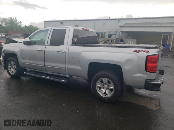 2018 Chevrolet Silverado 1500 LT with VIN 1GCVKREH8JZ102484, listed as a Copart auction lot 55114225 with 59,185 mi miles and Salvage Title. Bid and sale history available at DreamBid. Image 2.