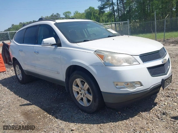 2010 Chevrolet Traverse LT w/1LT with VIN 1GNLRFED1AS130139, listed as a IAAI auction lot 42050224 with 135,446 mi miles. Bid and sale history available at carsss.com. Image 1.