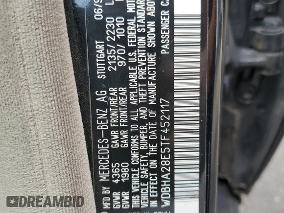 1996 Mercedes-Benz C z VIN WDBHA28E5TF452117, wystawiony jako Copart lot #64761835 z przebiegiem 174 778 mil mil oraz Nie do naprawy • Non repairable. Historia ofert i sprzedaży dostępna na DreamBid. Obrazek 13.