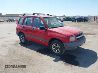 2000 Chevrolet Tracker z VIN 2CNBE13C1Y6952462, wystawiony jako IAAI lot #41777835 z przebiegiem 187 397 mil mil oraz . Historia ofert i sprzedaży dostępna na DreamBid. Obrazek 1.