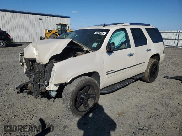 2011 GMC Yukon Denali with VIN 1GKS2EEF9BR384327, listed as a Copart auction lot 73546994 with 175,114 mi miles and Salvage Title. Bid and sale history available at carsss.com. Image 1.