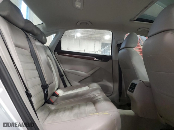 2013 Volkswagen Passat SEL Premium with VIN 1VWCM7A32DC115462, listed as a Copart auction lot 83862334 with 155,597 mi miles and Clean Title. Bid and sale history available at carsss.com. Image 10.