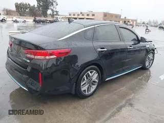 2020 Kia Optima Hybrid EX with VIN KNAGU4LE2L5039095, listed as a IAAI auction lot 41746011 with 82,014 mi miles. Bid and sale history available at carsss.com. Image 4.