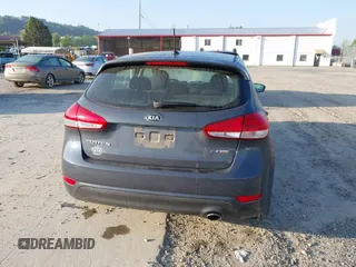 2016 Kia Forte EX z VIN KNAFX5A86G5527820, wystawiony jako IAAI lot #42148974 z przebiegiem 73 103 mil mil oraz . Historia ofert i sprzedaży dostępna na DreamBid. Obrazek 16.
