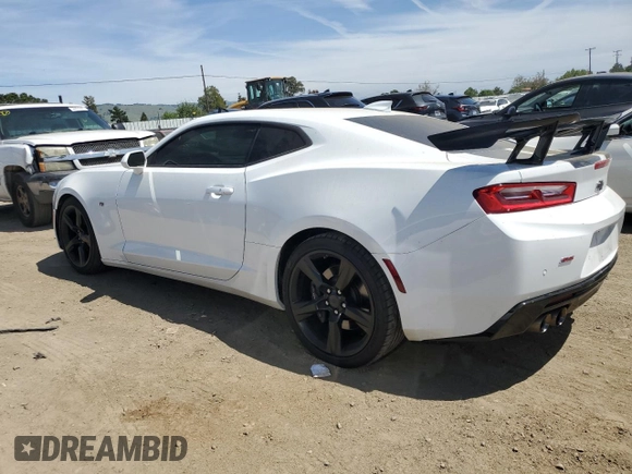 2018 Chevrolet Camaro 2SS z VIN 1G1FH1R74J0104011, wystawiony jako Copart lot #53425805 z przebiegiem 35 807 mil mil oraz Szkoda całkowita • Salvage title. Historia ofert i sprzedaży dostępna na DreamBid. Obrazek 2.