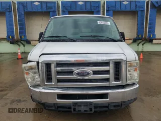 2012 Ford Econoline Passenger XL z VIN 1FBSS3BL5CDA38742, wystawiony jako Copart lot #62640235 z przebiegiem 97 890 mil mil oraz Szkoda całkowita • Salvage title. Historia ofert i sprzedaży dostępna na DreamBid. Obrazek 5.