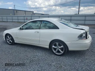 2005 Mercedes-Benz CLK 320 z VIN WDBTJ65J25F148135, wystawiony jako Copart lot #56236335 z przebiegiem 102 046 mil mil oraz Szkoda całkowita • Salvage title. Historia ofert i sprzedaży dostępna na DreamBid. Obrazek 2.