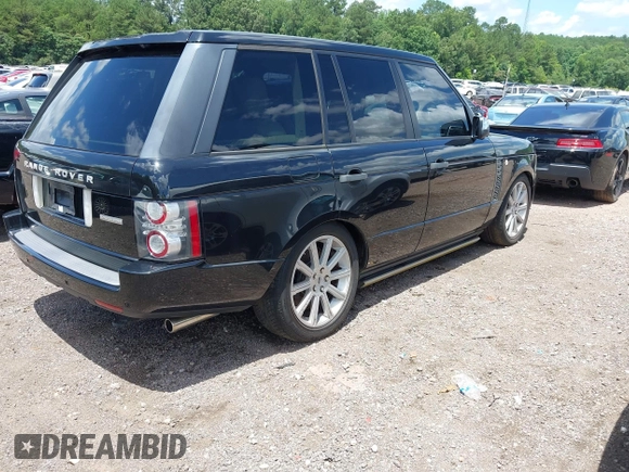 2011 Land Rover Range Rover SC z VIN SALMF1E43BA340959, wystawiony jako IAAI lot #42479528 z przebiegiem 95 771 mil mil oraz . Historia ofert i sprzedaży dostępna na DreamBid. Obrazek 4.