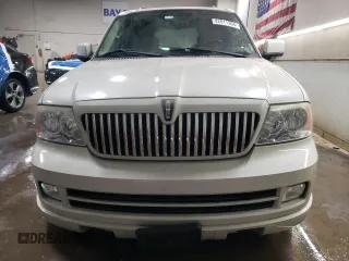 2005 Lincoln Navigator Luxury with VIN 5LMFU28545LJ24815, listed as a Copart auction lot 82611304 with 188,592 mi miles and Salvage Title. Bid and sale history available at carsss.com. Image 5.