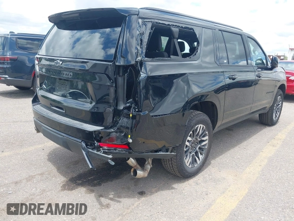 2025 Chevrolet Suburban Z71 z VIN 1GNS6DRD3SR228259, wystawiony jako IAAI lot #42381761 z przebiegiem 3 891 mil mil oraz . Historia ofert i sprzedaży dostępna na DreamBid. Obrazek 4.