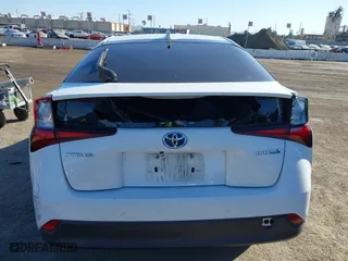 2021 Toyota Prius L Eco with VIN JTDKAMFU7M3148089, listed as a IAAI auction lot 41614915 with 119,725 mi miles. Bid and sale history available at carsss.com. Image 17.