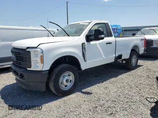 2024 Ford F-250 XL z VIN 1FTBF2BA5REC40931, wystawiony jako Copart lot #53801655 z przebiegiem Nie podano mil oraz Szkody całkowita. Historia ofert i sprzedaży dostępna na DreamBid. Obrazek 1.