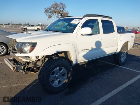 2006 Toyota Tacoma z VIN 5TELU42N66Z176139, wystawiony jako IAAI lot #41343253 z przebiegiem 145 719 mil mil oraz . Historia ofert i sprzedaży dostępna na DreamBid. Obrazek 18.