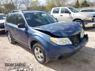2011 Subaru Forester X z VIN JF2SHBBC3BH742256, wystawiony jako IAAI lot #42193370 z przebiegiem 93 587 mil mil oraz . Historia ofert i sprzedaży dostępna na DreamBid. Obrazek 1.