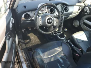 2003 MINI Hardtop S with VIN WMWRE33423TD67736, listed as a Copart auction lot 53428565 with 148,784 mi miles and Clean Title. Bid and sale history available at DreamBid. Image 8.