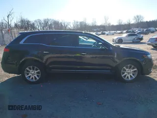 2019 Lincoln MKT with VIN 2LMHJ5NK1KBL04320, listed as a IAAI auction lot 41106755 with 174,362 mi miles and . Bid and sale history available at DreamBid. Image 13.