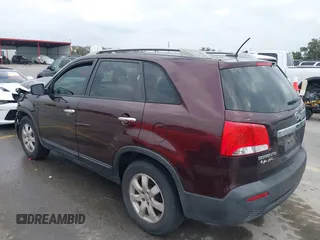 2012 Kia Sorento LX with VIN 5XYKT4A27CG298374, listed as a IAAI auction lot 41711273 with 179,008 mi miles. Bid and sale history available at carsss.com. Image 3.