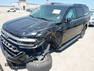 2024 Ford Expedition XLT with VIN 1FMJU1H8XREA41871, listed as a IAAI auction lot 42033644 with 44,450 mi miles. Bid and sale history available at carsss.com. Image 2.