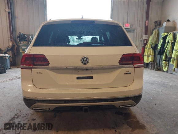 2018 Volkswagen Atlas SEL Premium with VIN 1V2NR2CA3JC594822, listed as a IAAI auction lot 42368854 with 60,688 mi miles and . Bid and sale history available at DreamBid. Image 17.