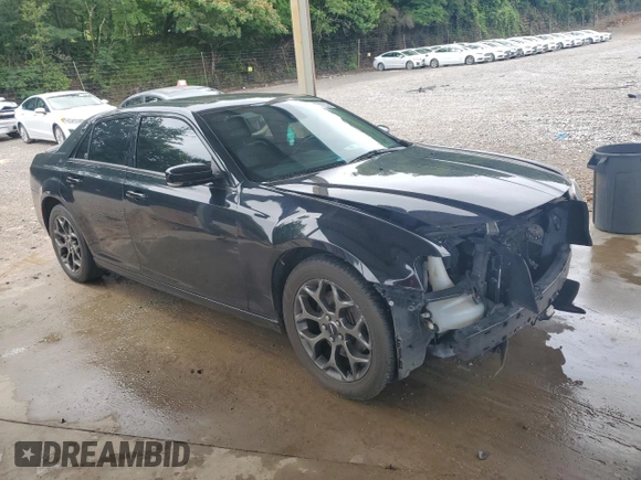 2018 Chrysler 300 S z VIN 2C3CCAGG3JH302381, wystawiony jako Copart lot #58166085 z przebiegiem 161 671 mil mil oraz Czysty tytuł • Clean title. Historia ofert i sprzedaży dostępna na DreamBid. Obrazek 4.