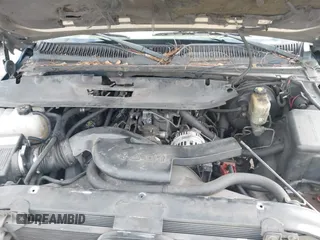 2002 Chevrolet Tahoe LS with VIN 1GNEC13V52R266615, listed as a IAAI auction lot 41519244 with 1 mi miles. Bid and sale history available at carsss.com. Image 10.