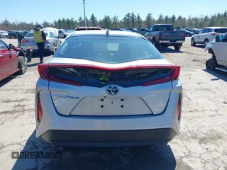 2020 Toyota Prius LE with VIN JTDKARFPXL3137917, listed as a IAAI auction lot 42037108 with 49,578 mi miles and . Bid and sale history available at DreamBid. Image 17.