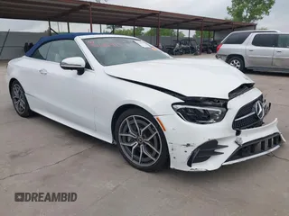 2023 Mercedes-Benz E 450 z VIN W1K1K5KB8PF208845, wystawiony jako IAAI lot #42120595 z przebiegiem 13 441 mil mil oraz . Historia ofert i sprzedaży dostępna na DreamBid. Obrazek 1.