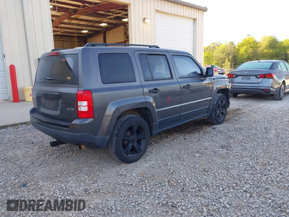 2015 Jeep Patriot Sport z VIN 1C4NJPBA4FD192171, wystawiony jako IAAI lot #42041383 z przebiegiem 137 105 mil mil oraz . Historia ofert i sprzedaży dostępna na DreamBid. Obrazek 4.