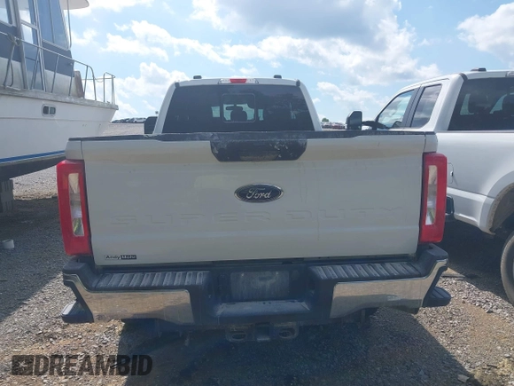 2024 Ford F-250 XL with VIN 1FT7X2BA0RED62373, listed as a IAAI auction lot 42485874 with 7,825 mi miles and . Bid and sale history available at DreamBid. Image 16.