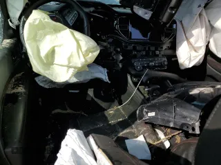 2024 Dodge Durango GT Plus z VIN 1C4RDJDGXRC192516, wystawiony jako Copart lot #57292615 z przebiegiem Nie podano mil oraz Nie do naprawy. Historia ofert i sprzedaży dostępna na DreamBid. Obrazek 8.